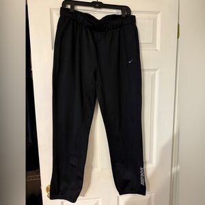 Nike Womens Black Joggers Therma Fit size large